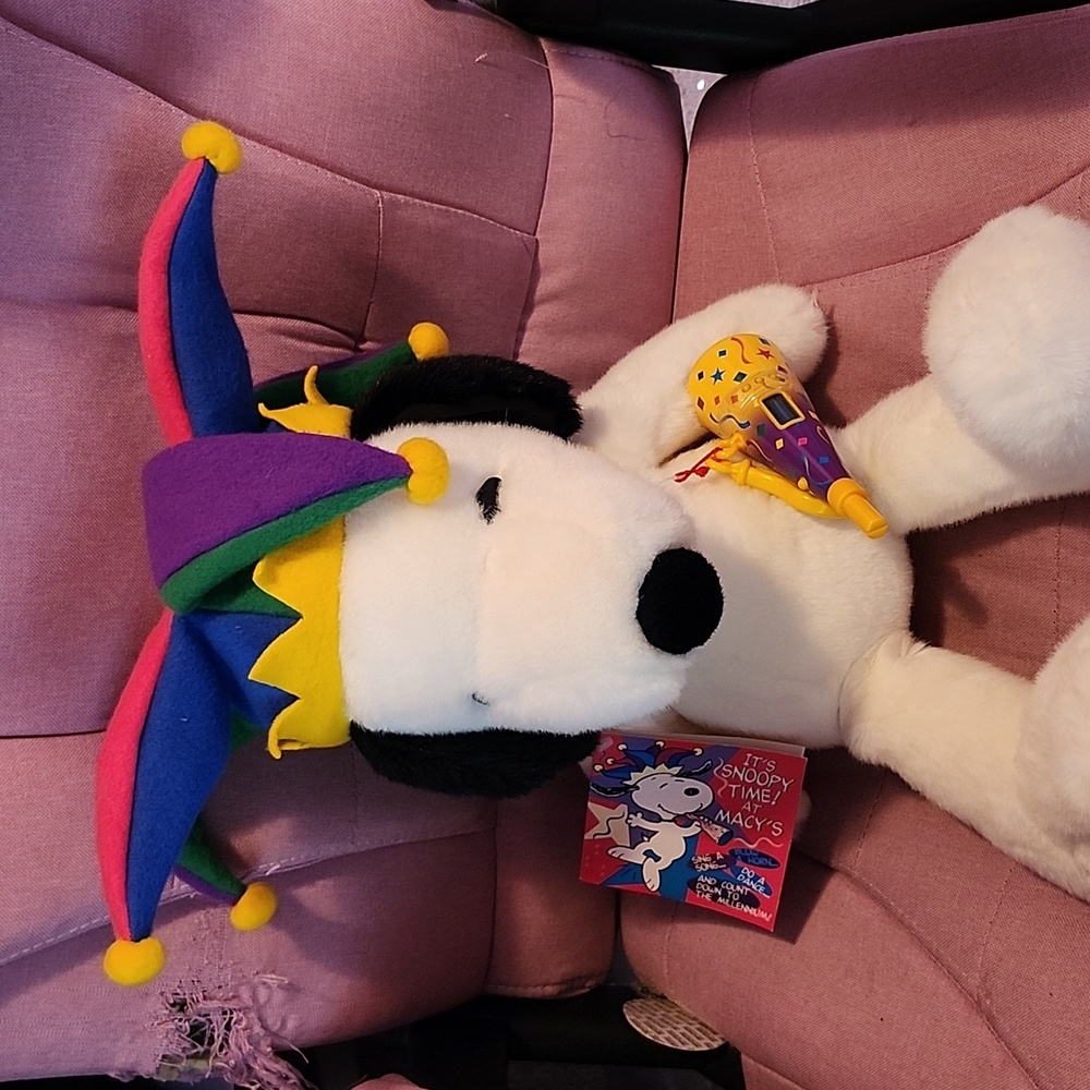 Y2k snoopy collectible plush